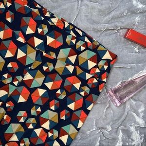 LulaRoe Tall and Curvy Geometric Print Leggings
